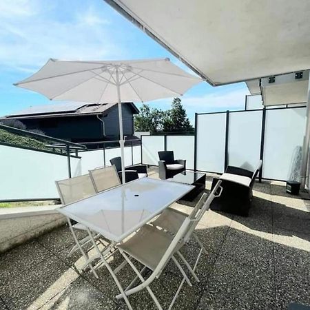 Appartement 4 Personnes Proche Lac Saint Point Montperreux Exteriér fotografie