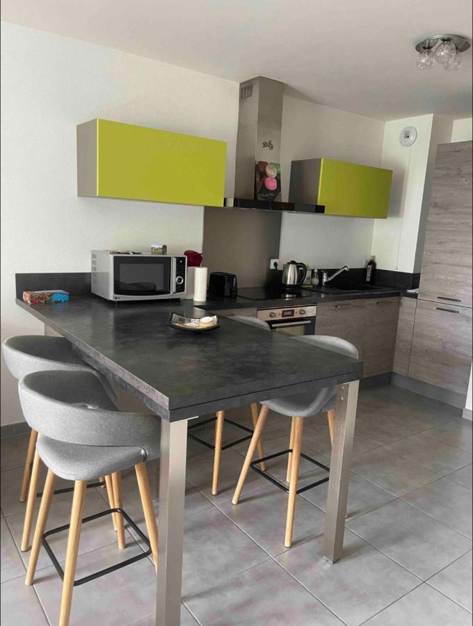 Appartement 4 Personnes Proche Lac Saint Point Montperreux Exteriér fotografie